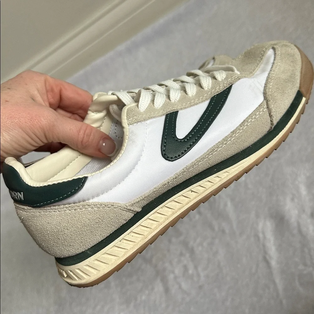 Tretorn Rawlins 2.0‎ Low Top Leather Suede Cream Green Sneakers 7.5 Athleisure